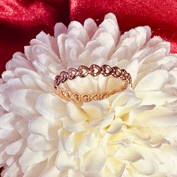 Pandora 14K Rose Gold Plated Heart Band Ring โ Size 55/7.5 โ NIB - Picture 5 of 8